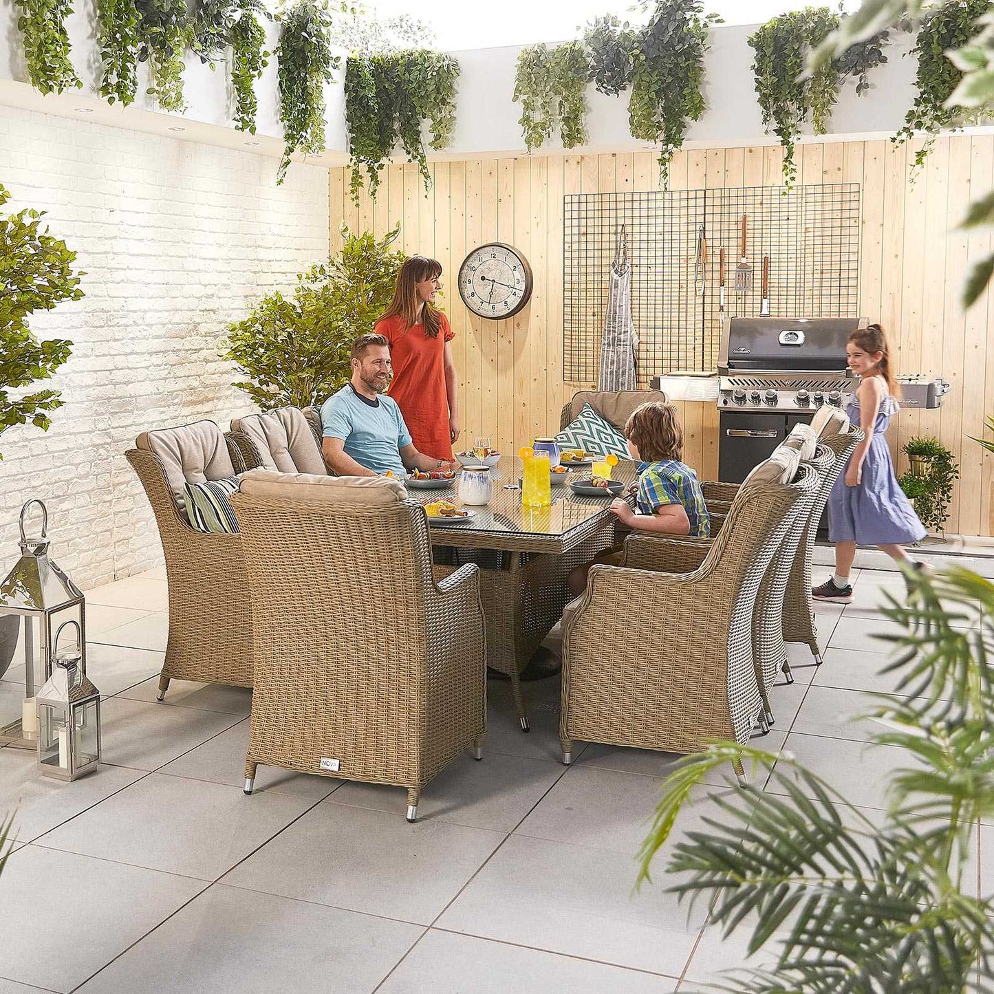 Thalia 8 Seat Dining Set