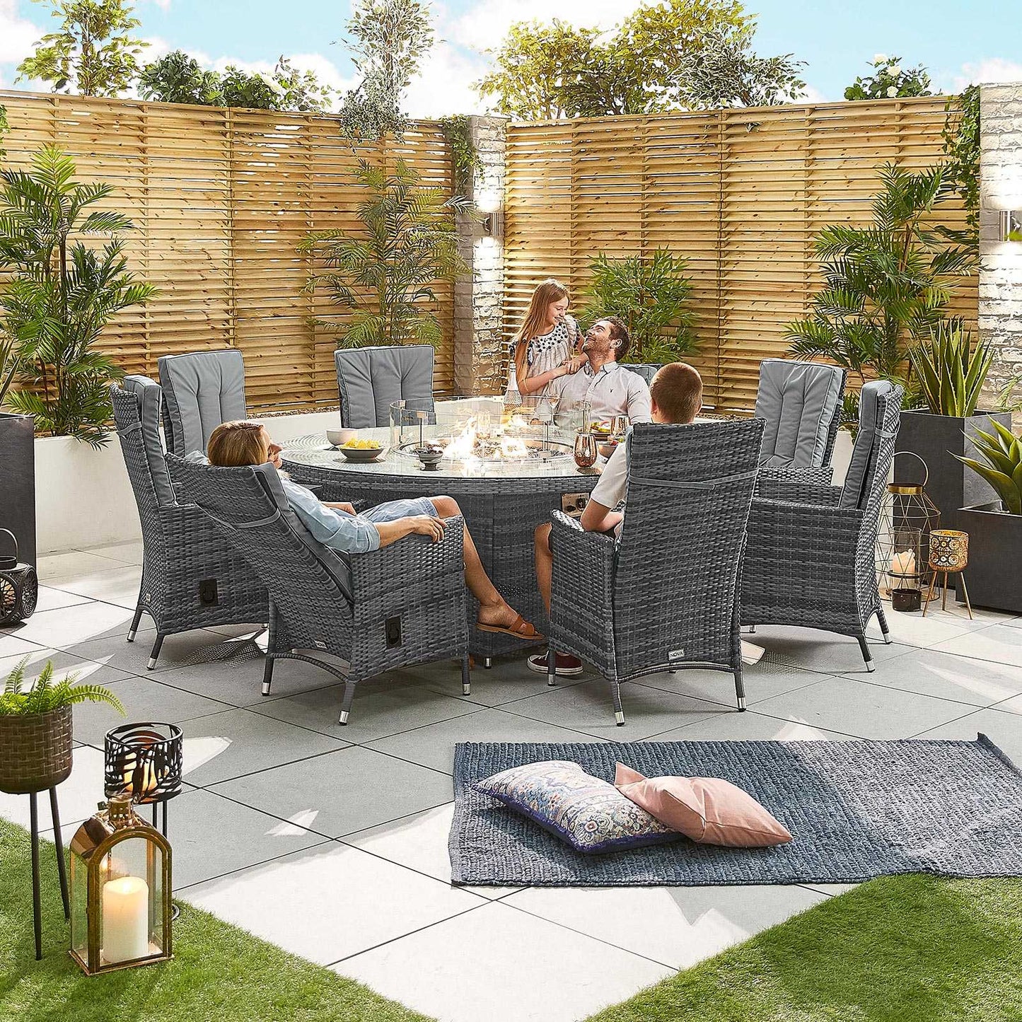 Ruxley 8 Seat Dining Set with Fire Pit