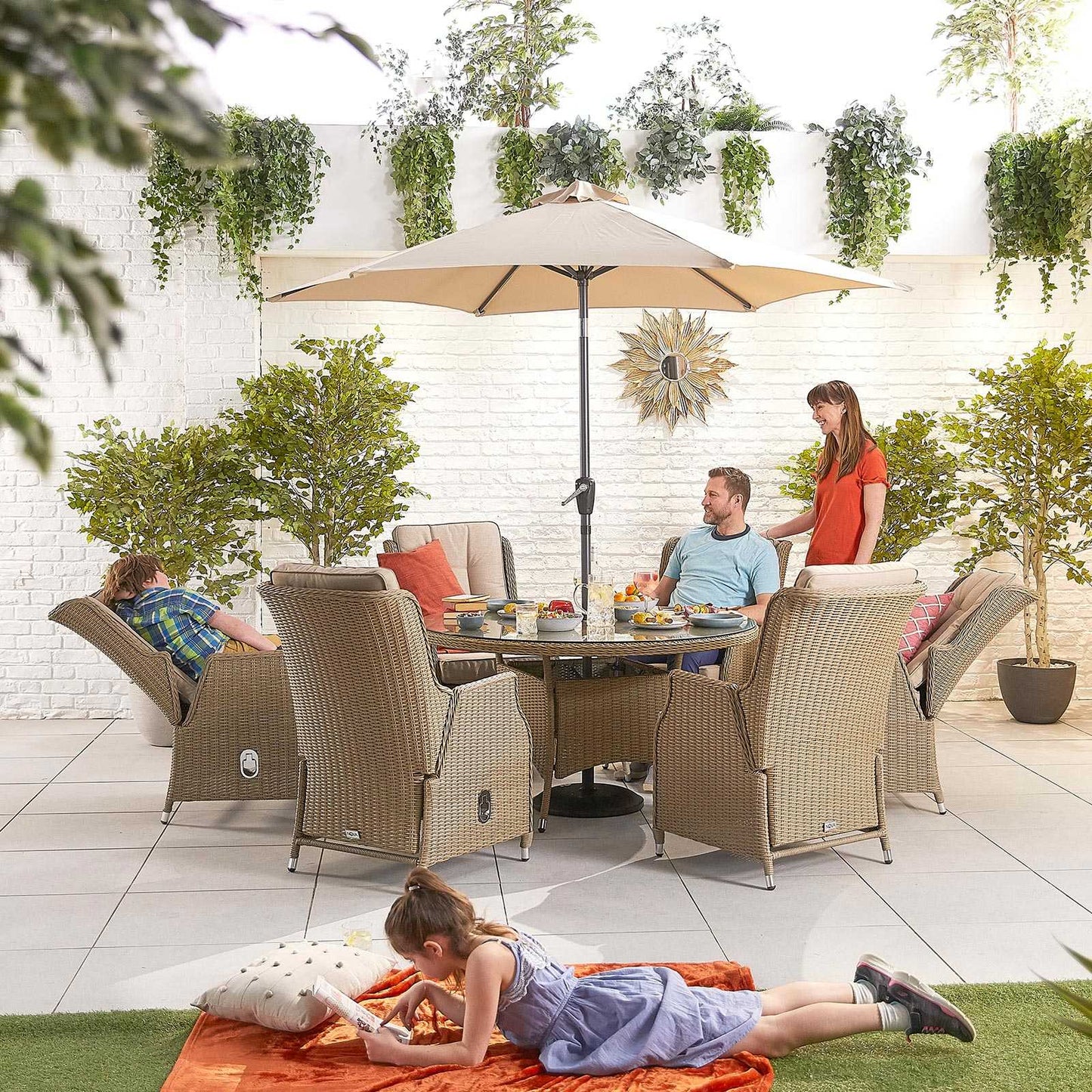 Carolina 6 Seat Dining Set with Firepit