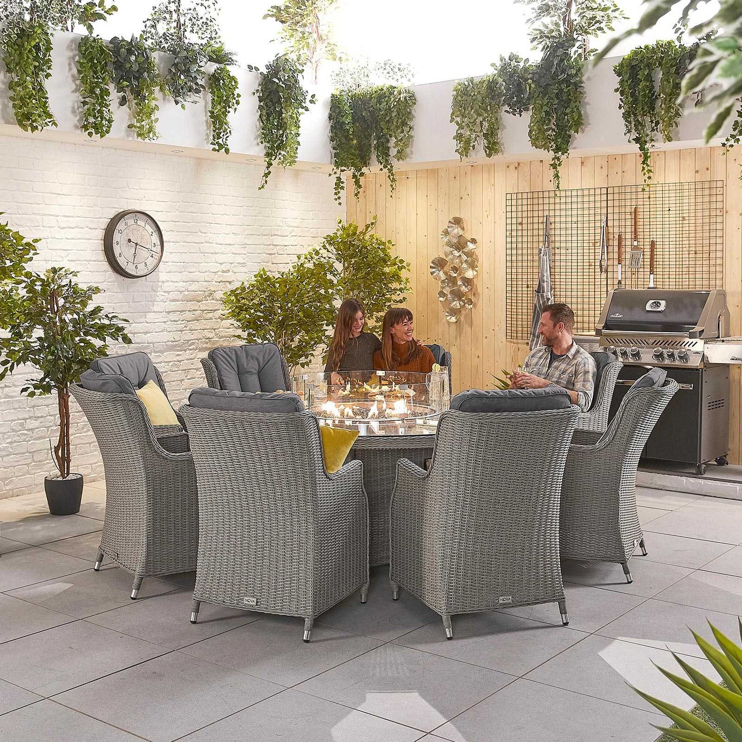 Thalia 8 Seat Dining Set with Fire Pit