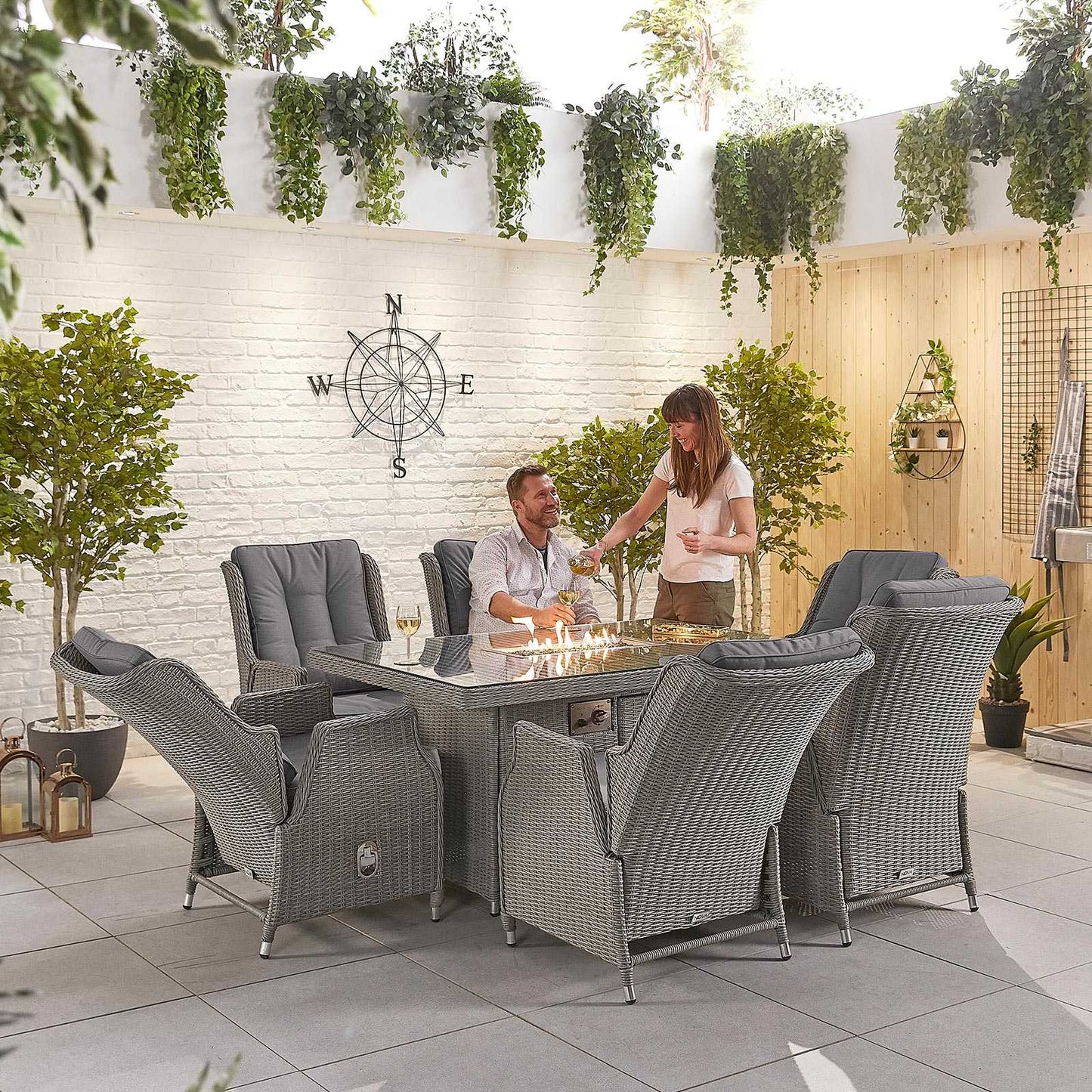 Carolina 8 Seat Dining Set with Fire Pit