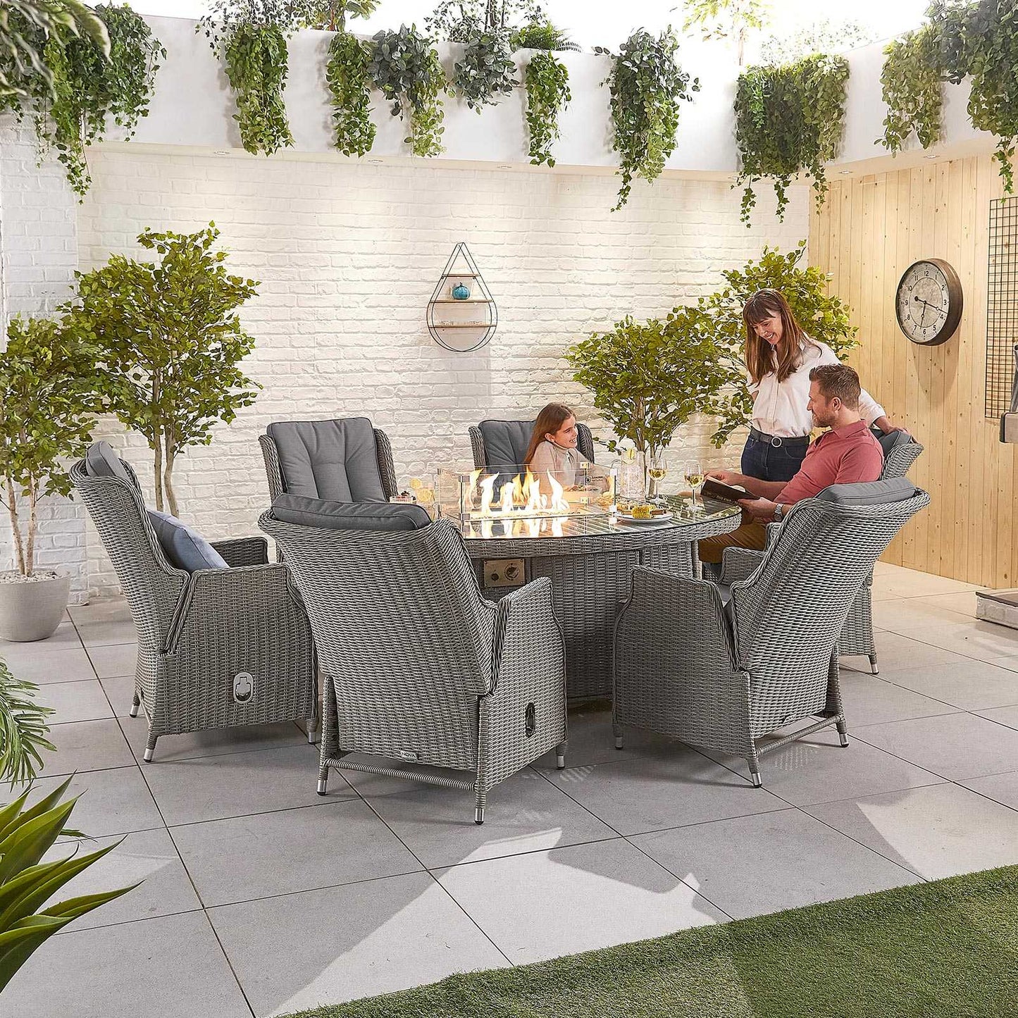 Carolina 8 Seat Dining Set with Fire Pit