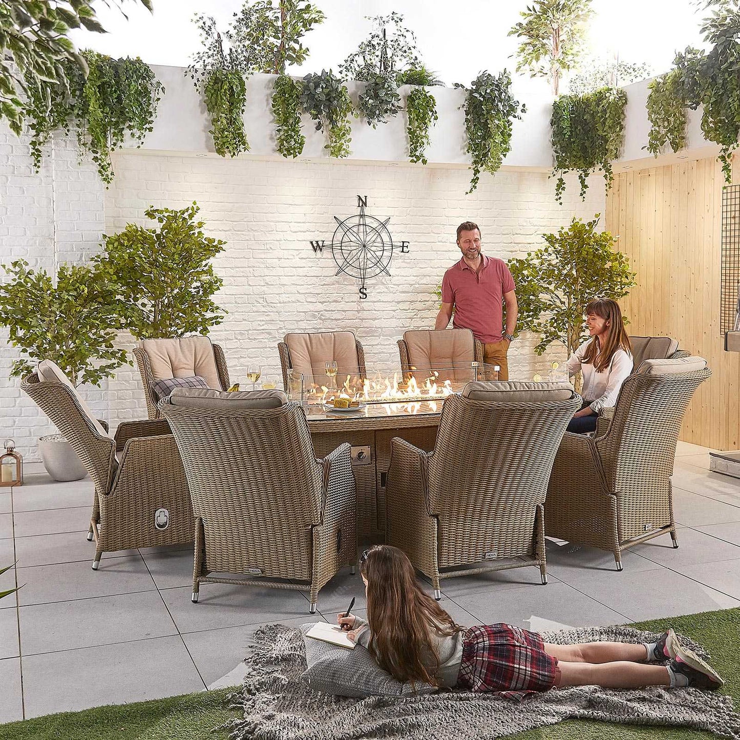 Carolina 8 Seat Dining Set with Fire Pit