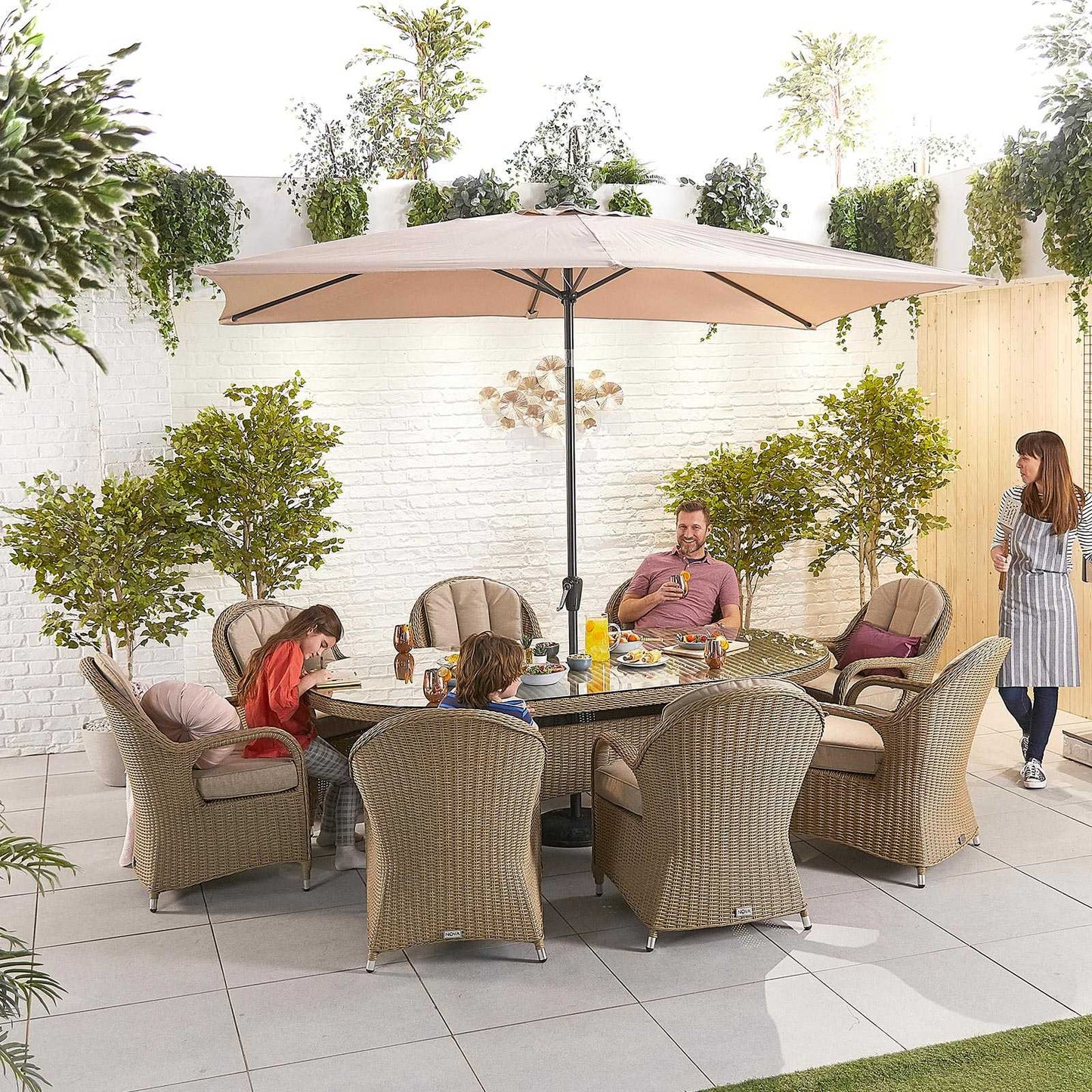 Leanna 8 Seat Dining Set