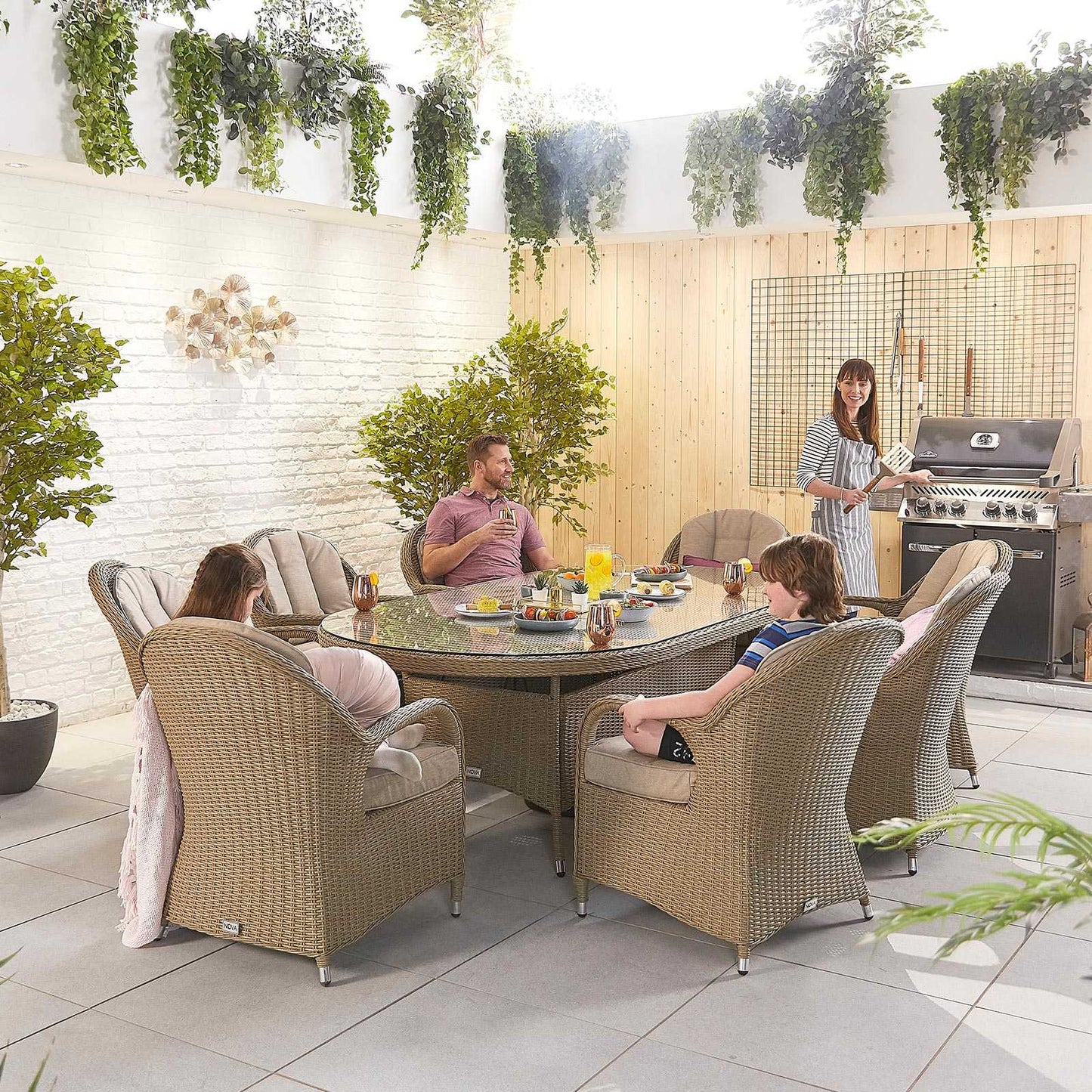 Leanna 8 Seat Dining Set