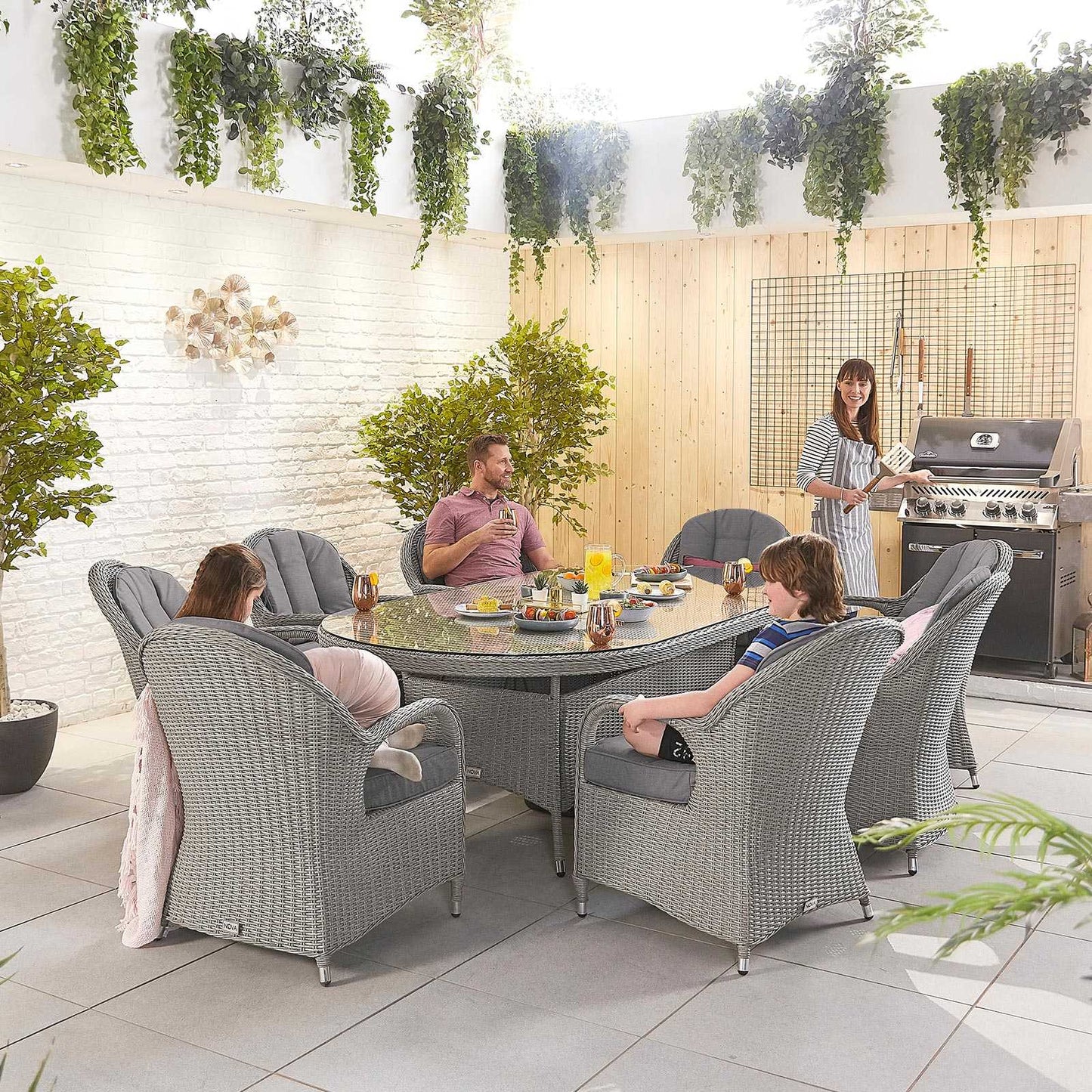 Leanna 8 Seat Dining Set