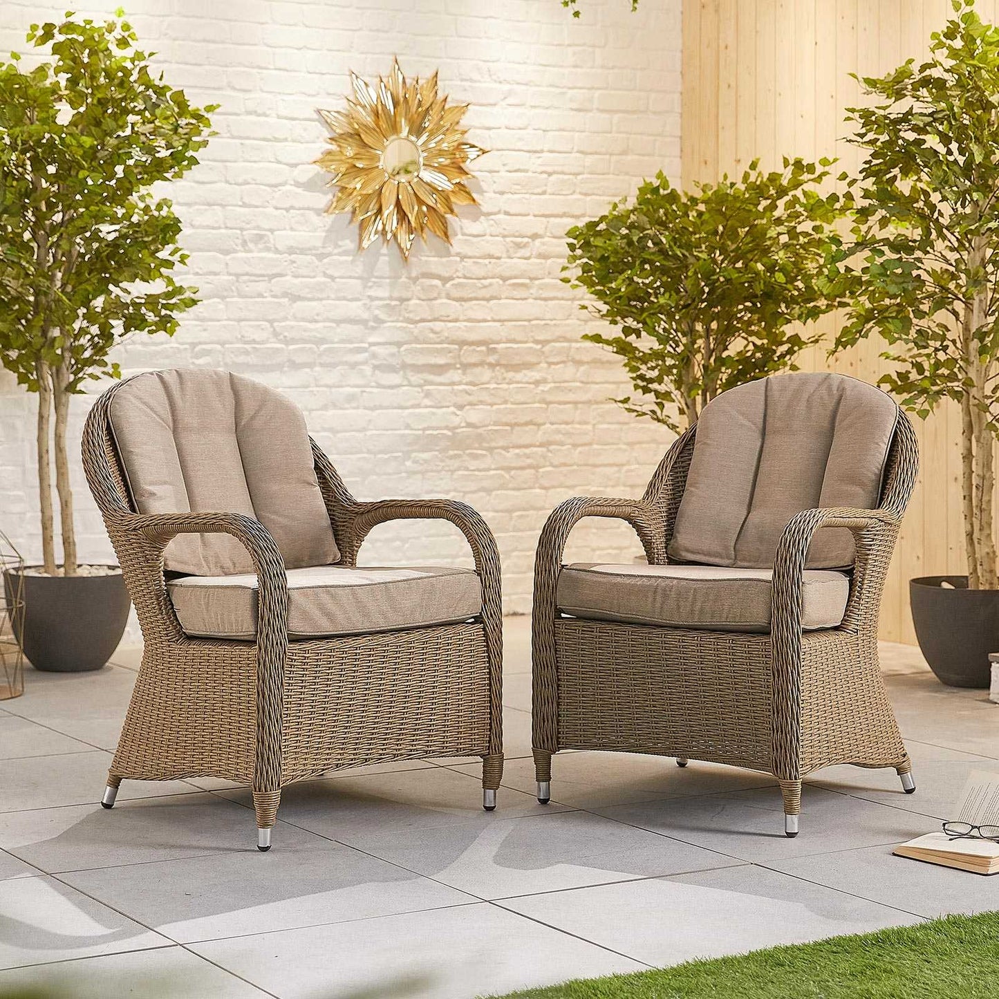 Leanna 8 Seat Dining Set