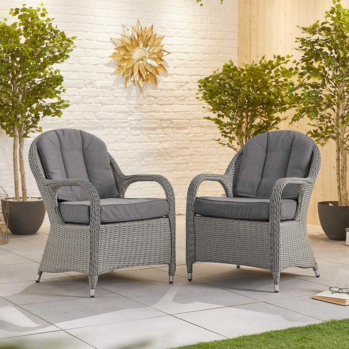 Leanna 8 Seat Dining Set