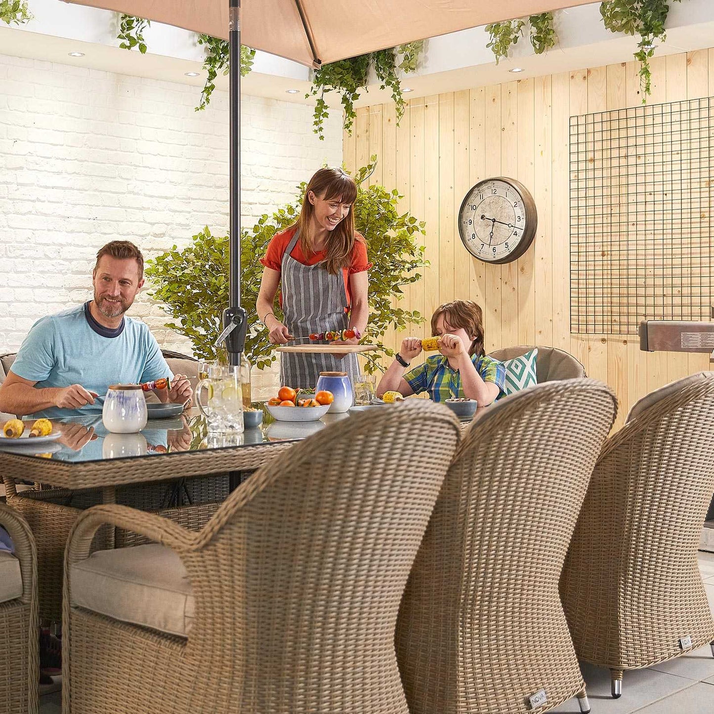 Leanna 8 Seat Dining Set