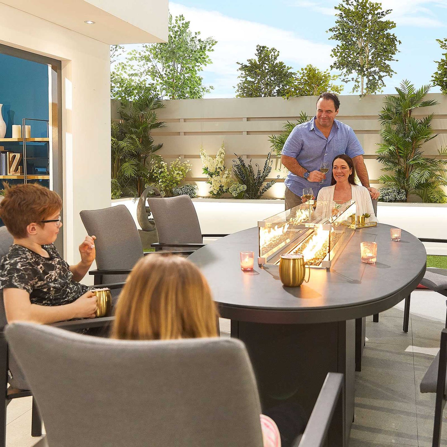 Hugo Fabric 8 Seat Dining Set with Firepit