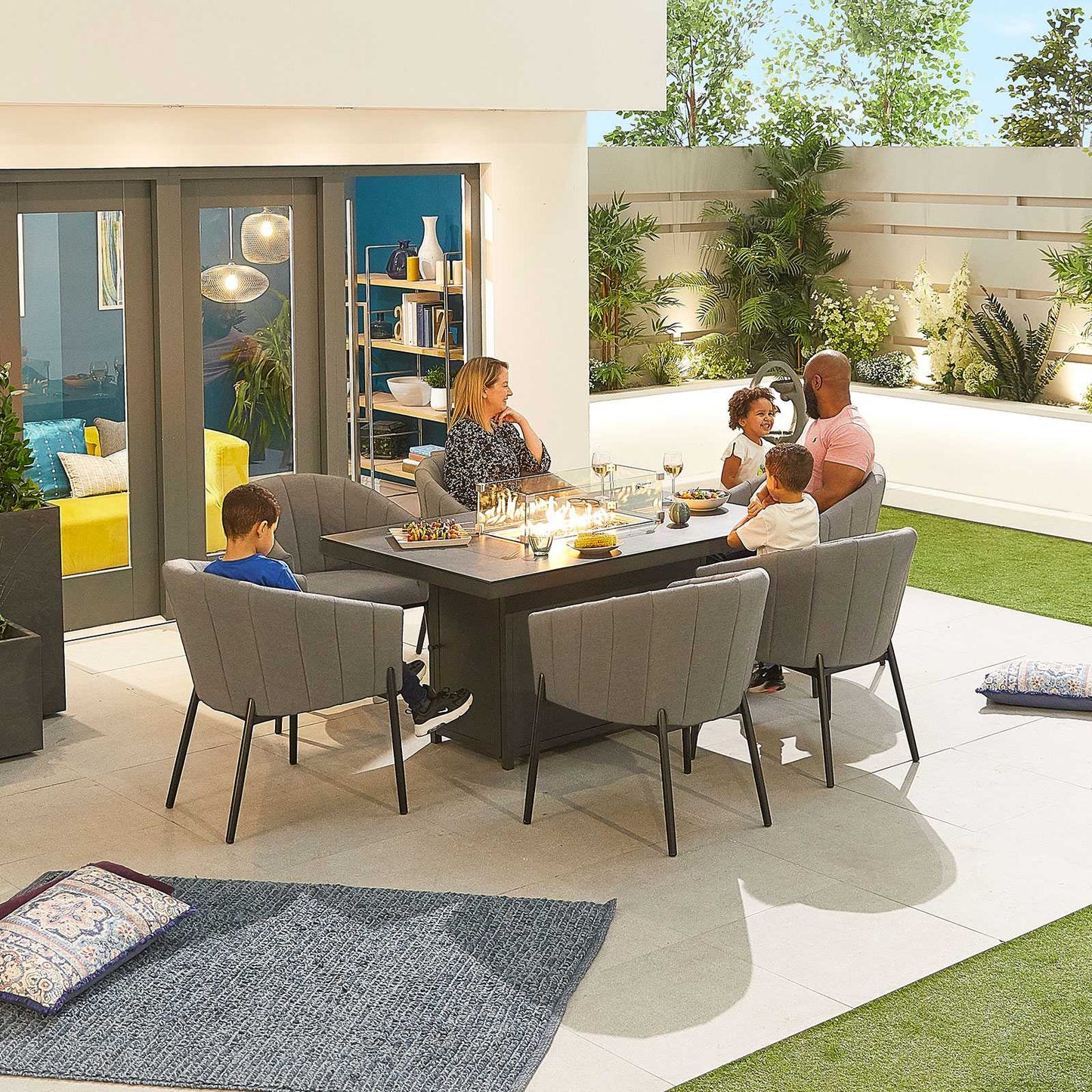 Genoa 6 Seat Dining Set with Firepit