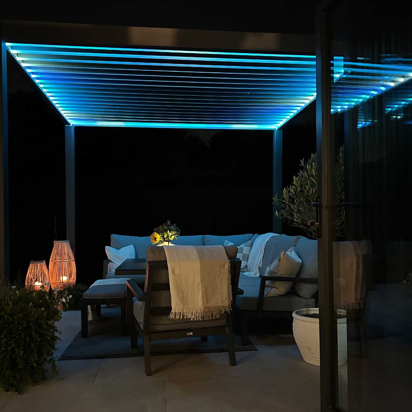 Rectangular LED Pergola