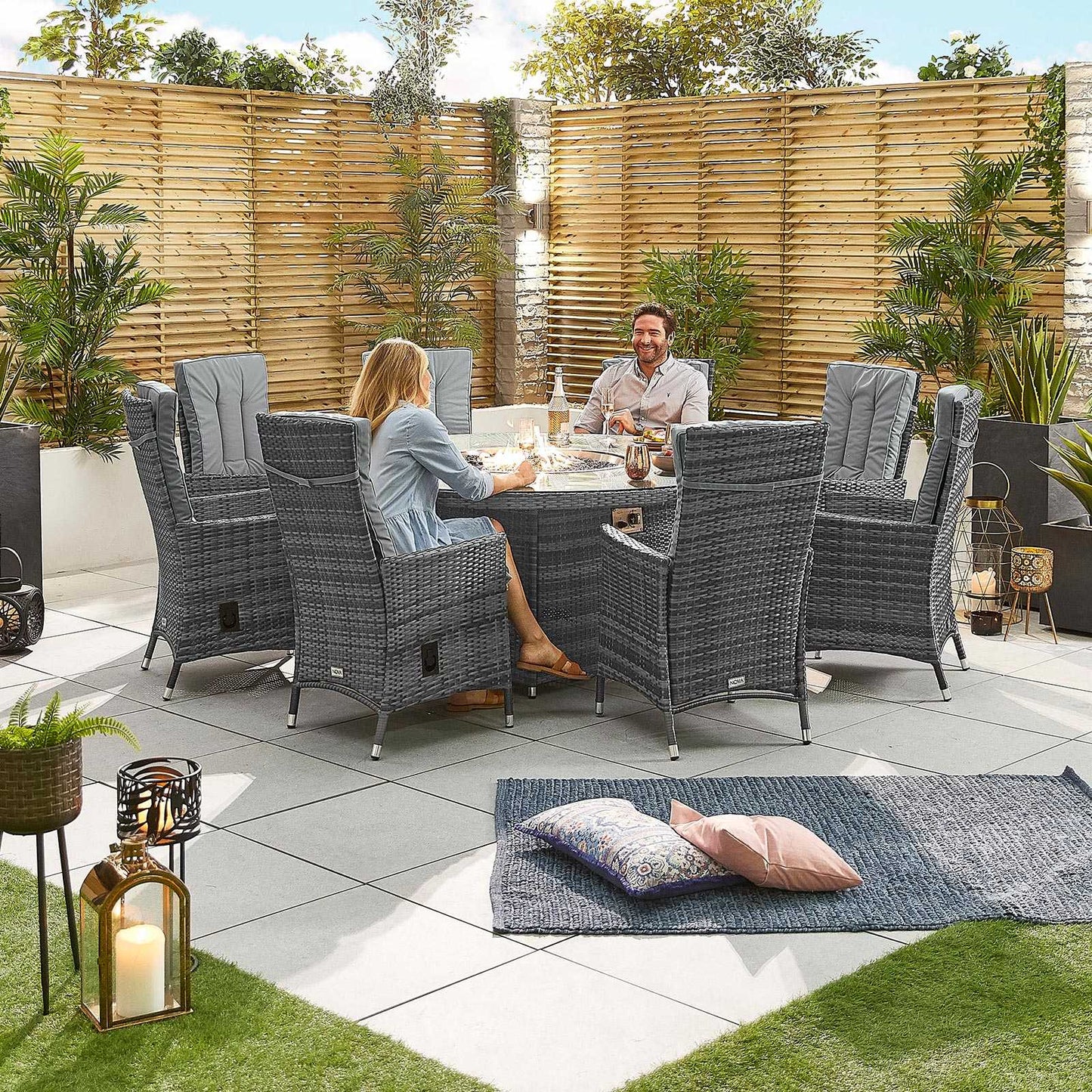 Ruxley 8 Seat Dining Set with Fire Pit