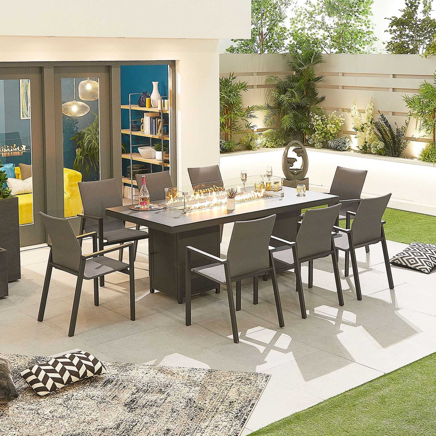 Roma 8 Seat Dining Set with Firepit