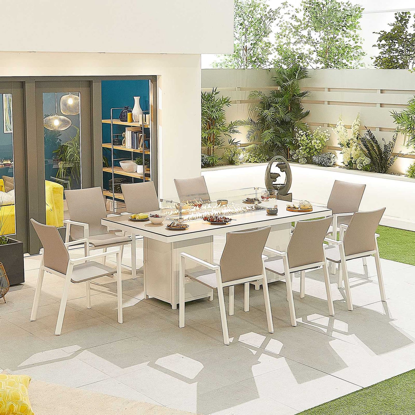 Roma 8 Seat Dining Set with Firepit